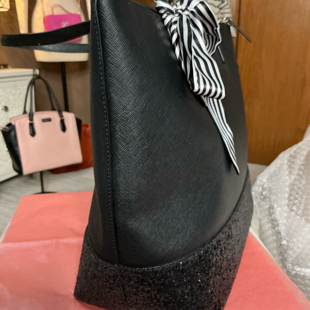 KATE SPADE “Molly Glitter Large Tote” - Picture 11 of 16